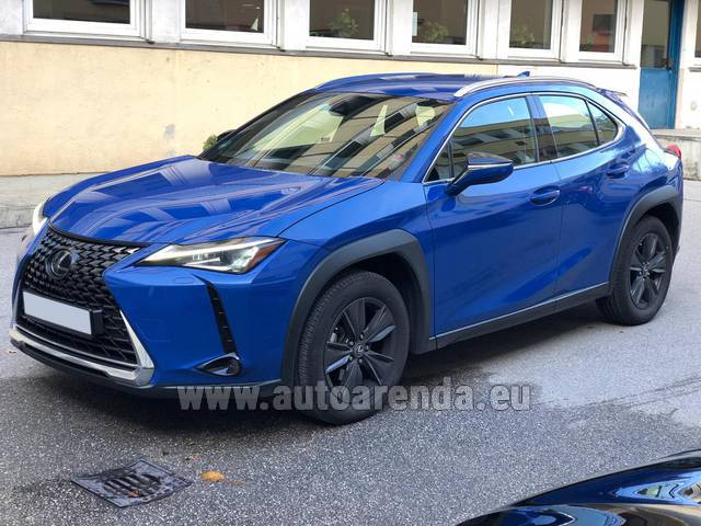 Аренда авто Lexus UX 200 в Италии